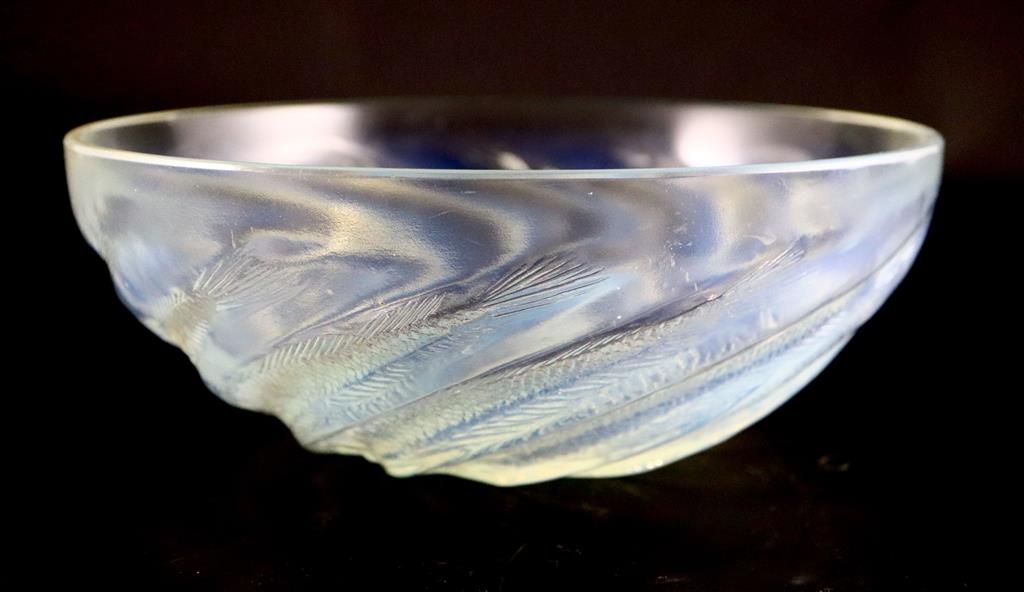 René Lalique. A pre-war Poissons No.2 pattern opalescent bowl, no.3264, designed in 1931, 29.5cm